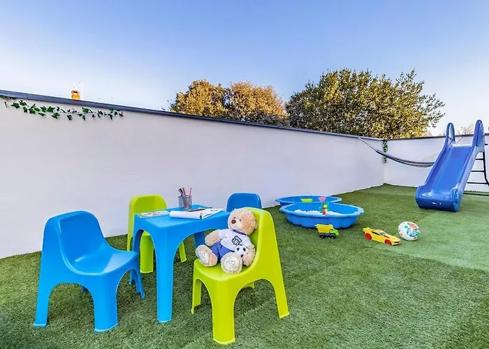 Apartment Veluana 2 With Terrace Pula