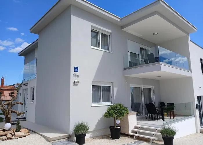 Apartment Veluana 2 With Terrace