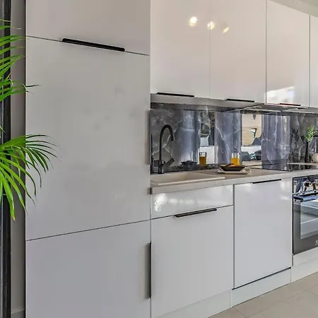 Veluana 2 With Terrace Apartamento Pula