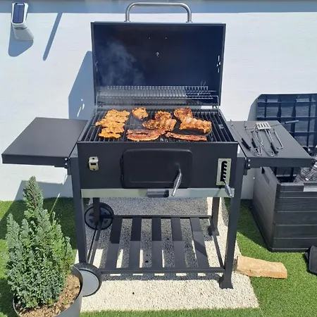 Veluana 2 With Terrace Apartamento *