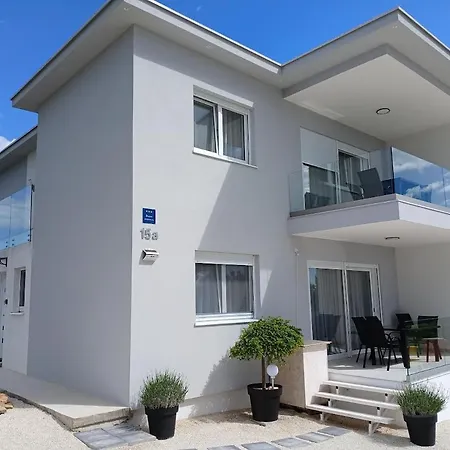 Apartament Veluana 2 With Terrace